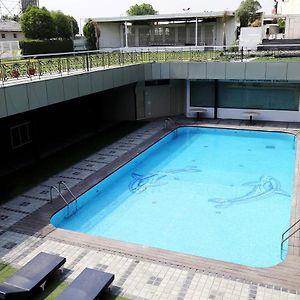 Dee Marks hotel y Resorts